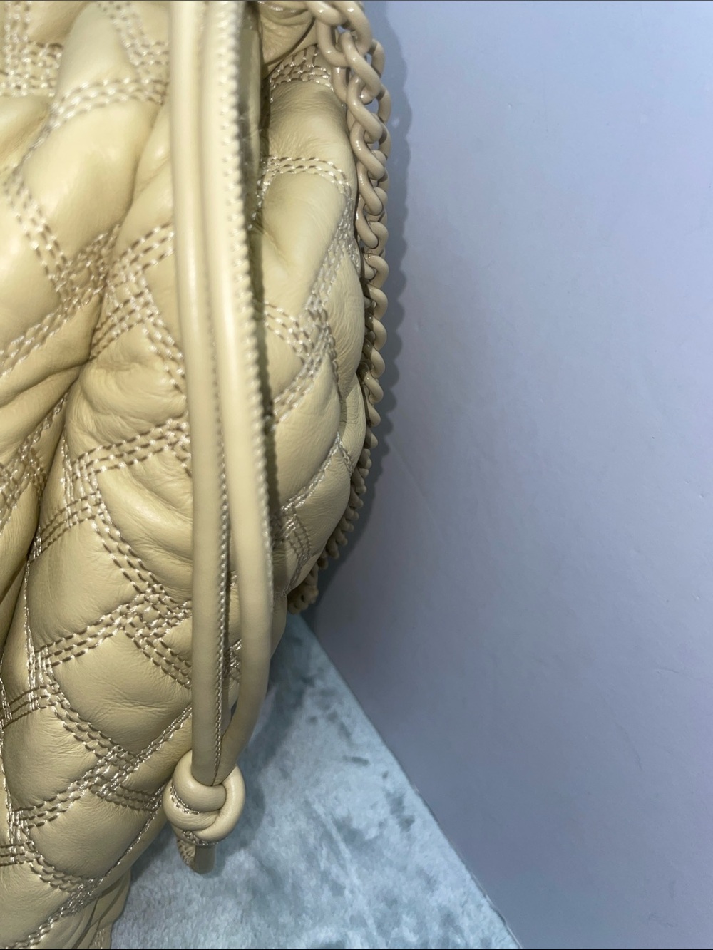 Kurt Geiger ‘The Kensington Drench’ Drawstring Bag - Picture 10 of 16